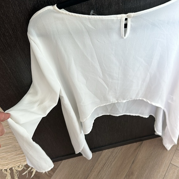 Crepe top BNWOT Size medium - Picture 5 of 9